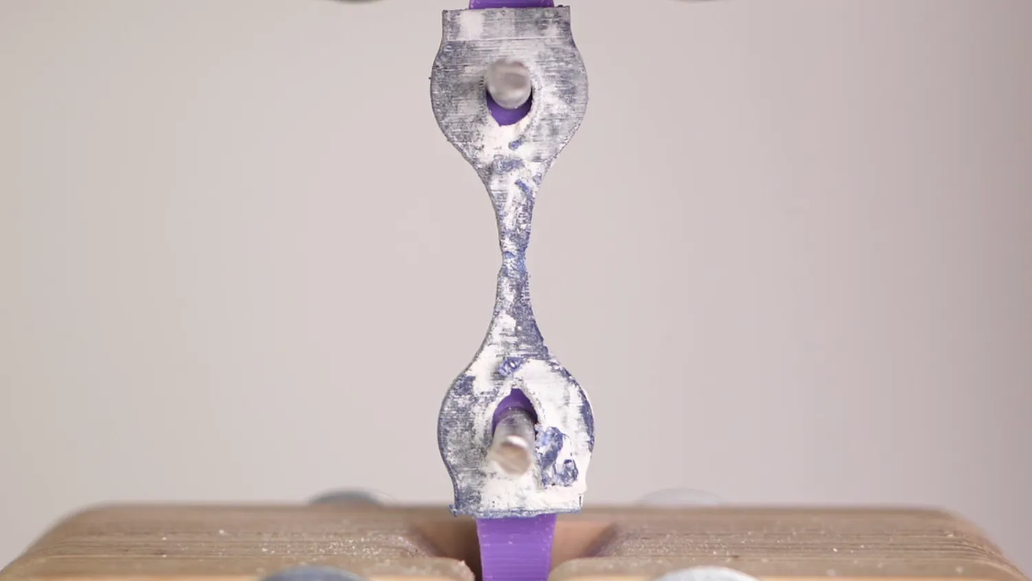  Plaster annealed PETG part necking during the tensile test 