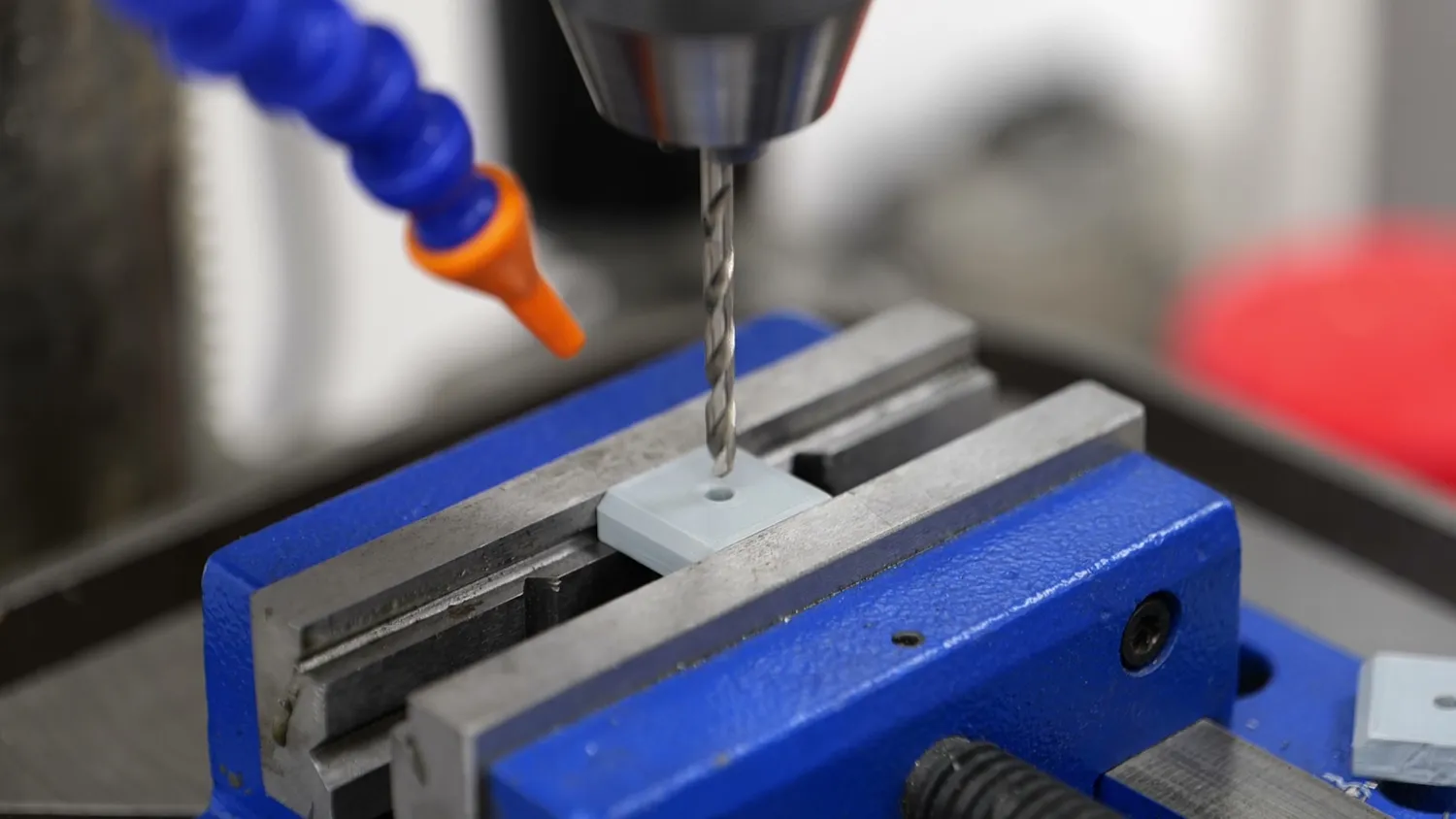 Drilling a printed test sample to its exact nominal diameter