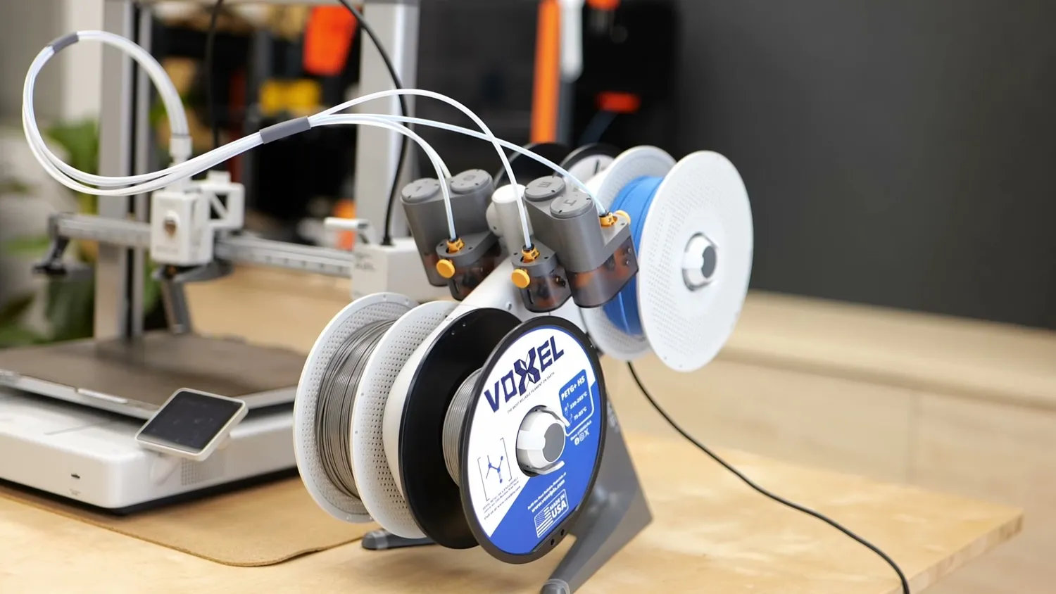 The AMS Lite standing next to the A2L, connected with four PTFE tubes