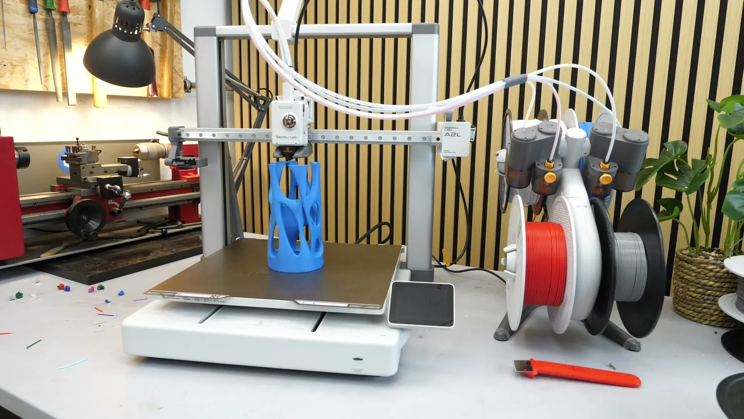 The A2L printing a tall blue TPU vase