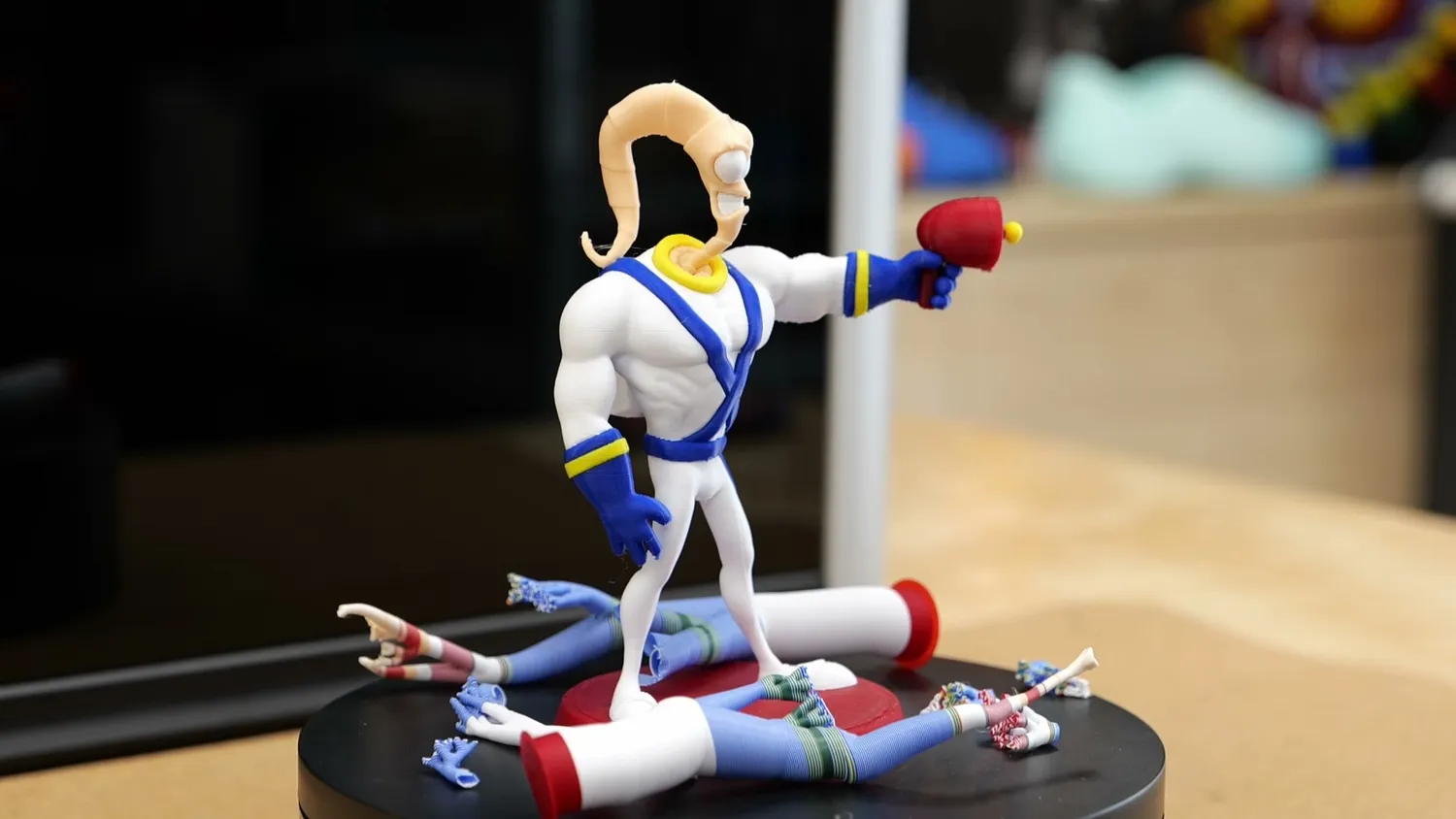 The finished five-color Earthworm Jim figurine