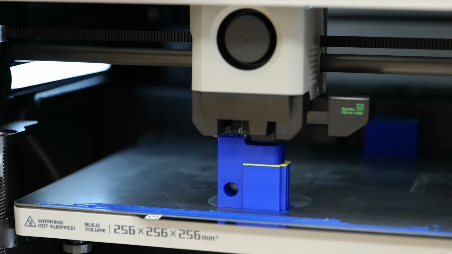 A two-color part printing on a single-nozzle Bambu Lab X1 Carbon