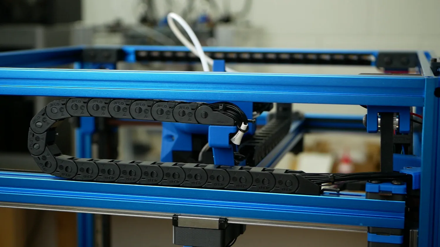  Maximum z-height limited by drag chain 