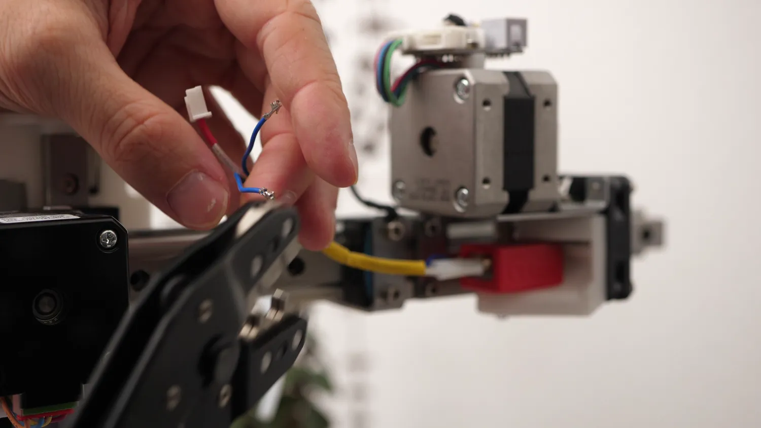Crimping Plug Contacts to the E3D cartridge thermistor