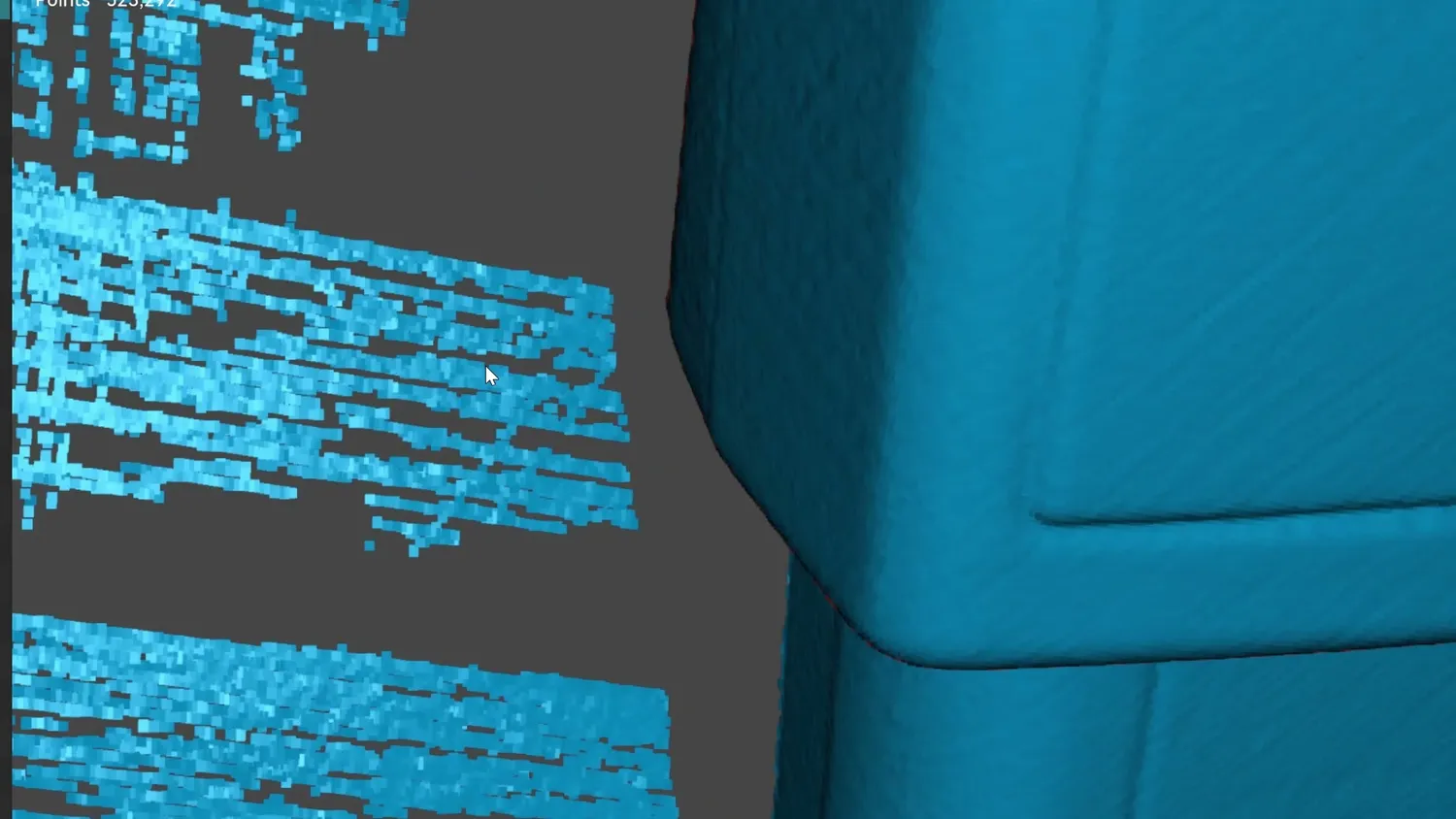 Close-up of overlapping raw scan points next to the fused surface