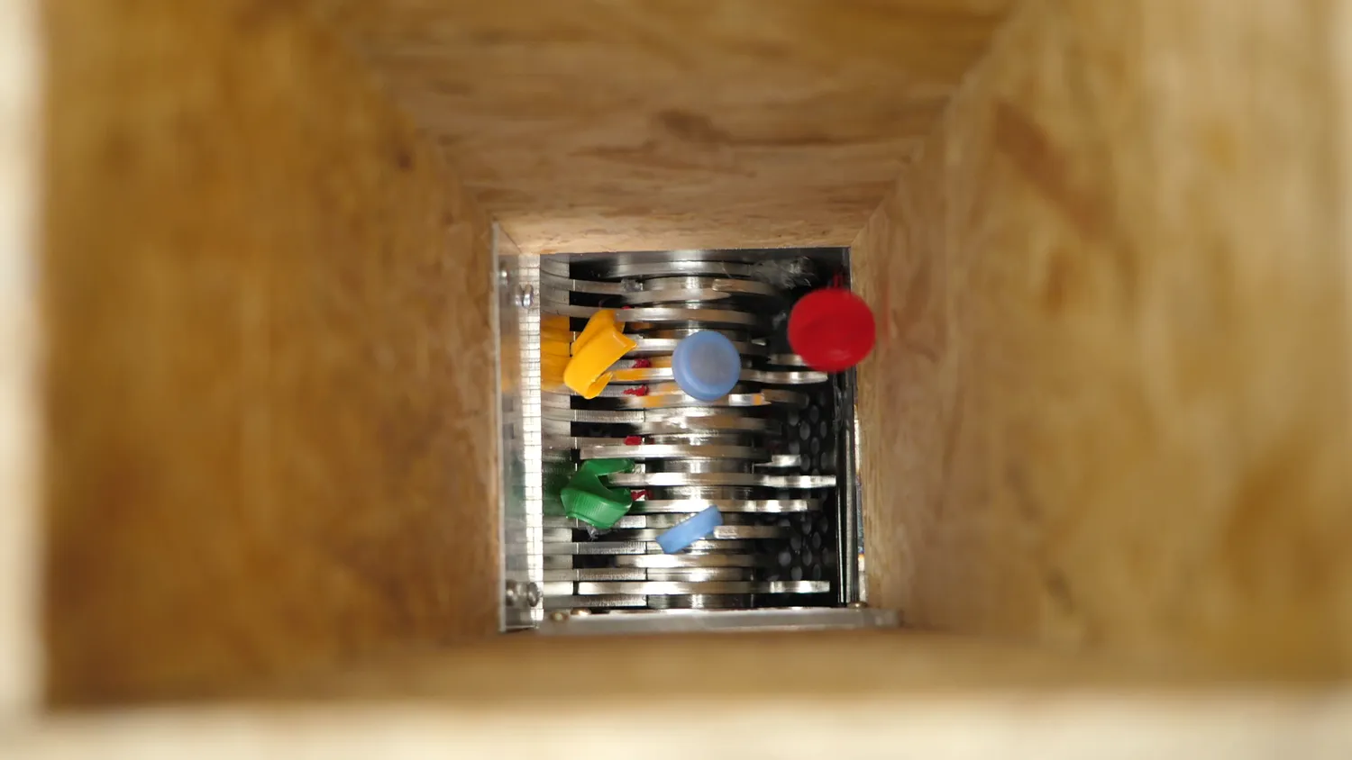 Shredding HDPE bottle caps