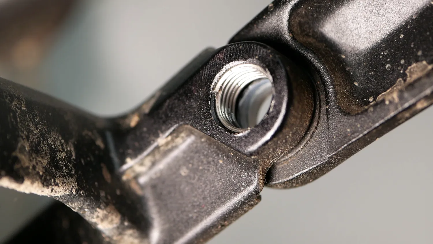 Thread Coil in aluminum bike frame