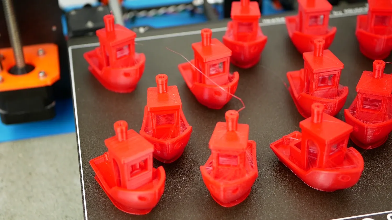 3DBenchys printed with different nozzle diameters