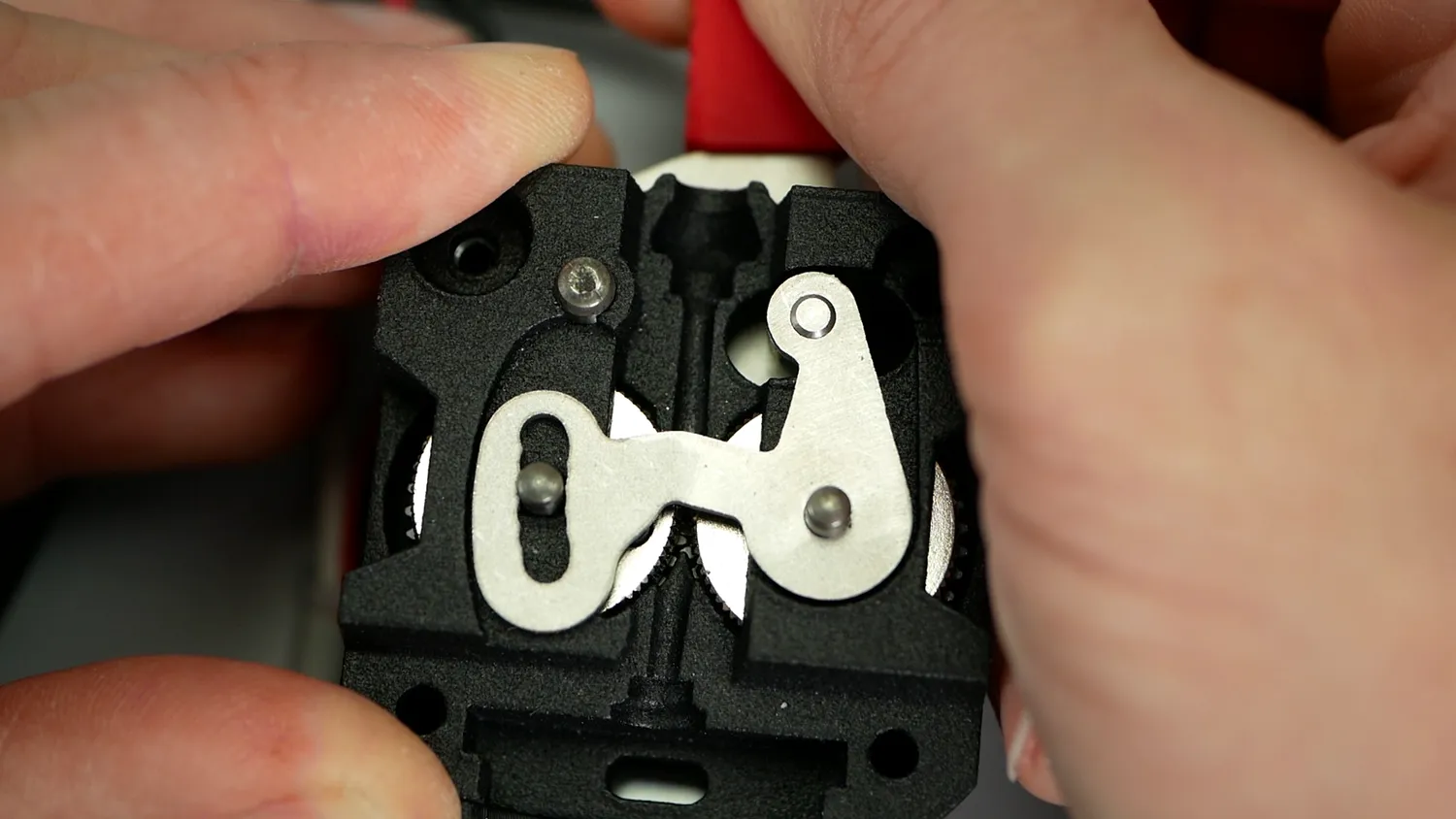 Bondtech LGX mechanism