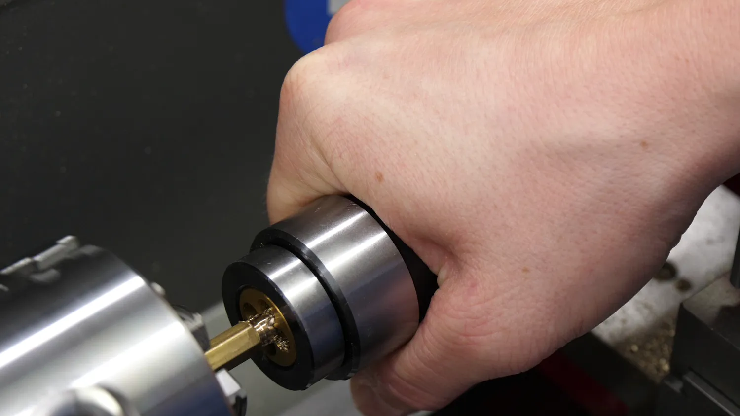 Thread Cutting with a Tailstock Die Holder