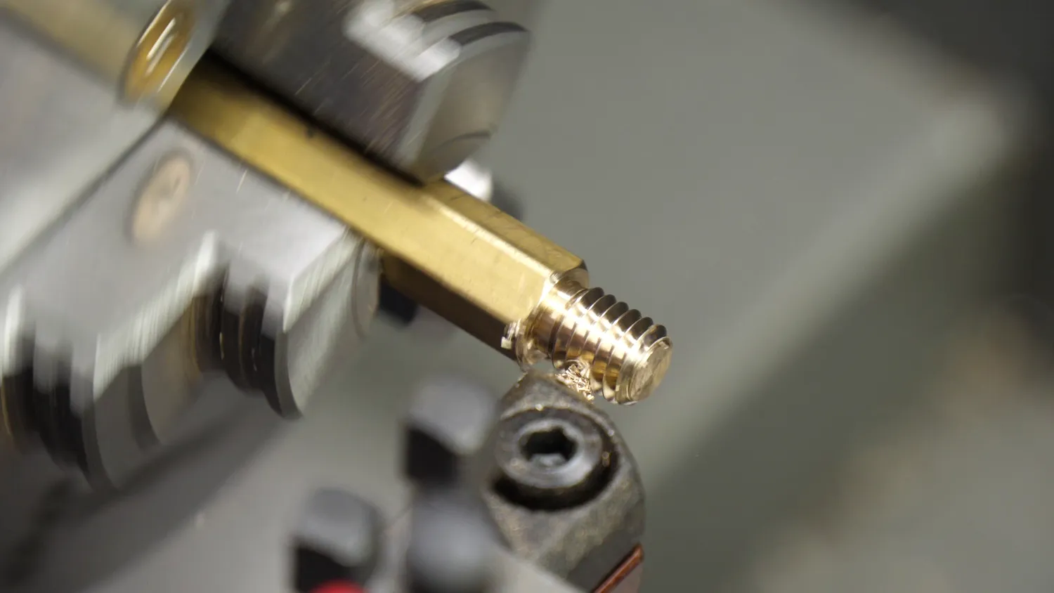 Thread Cutting Tool