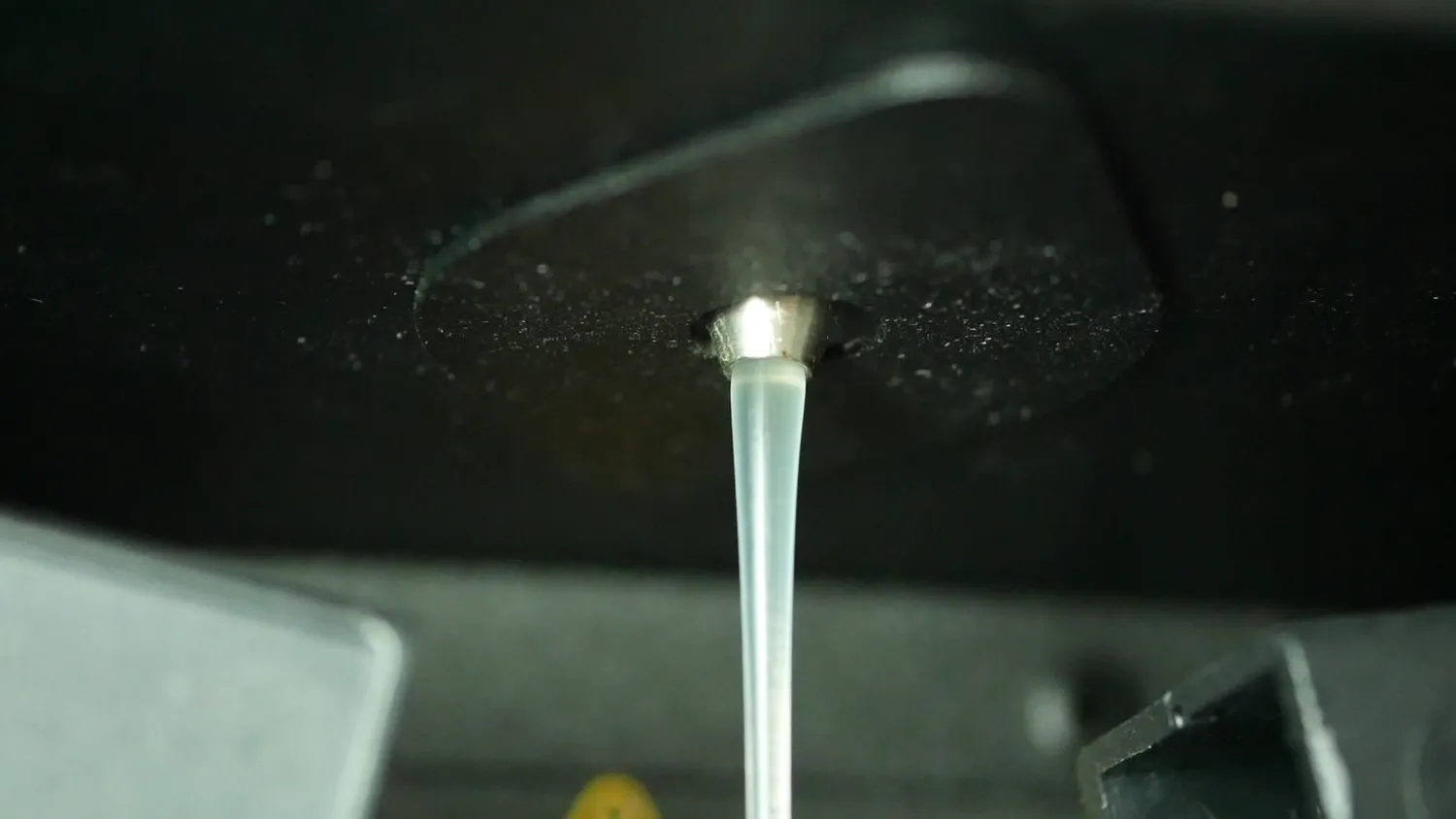  Molten PLA coming out of the 4mm nozzle 
