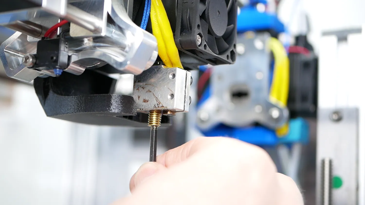 Installation of the spacer