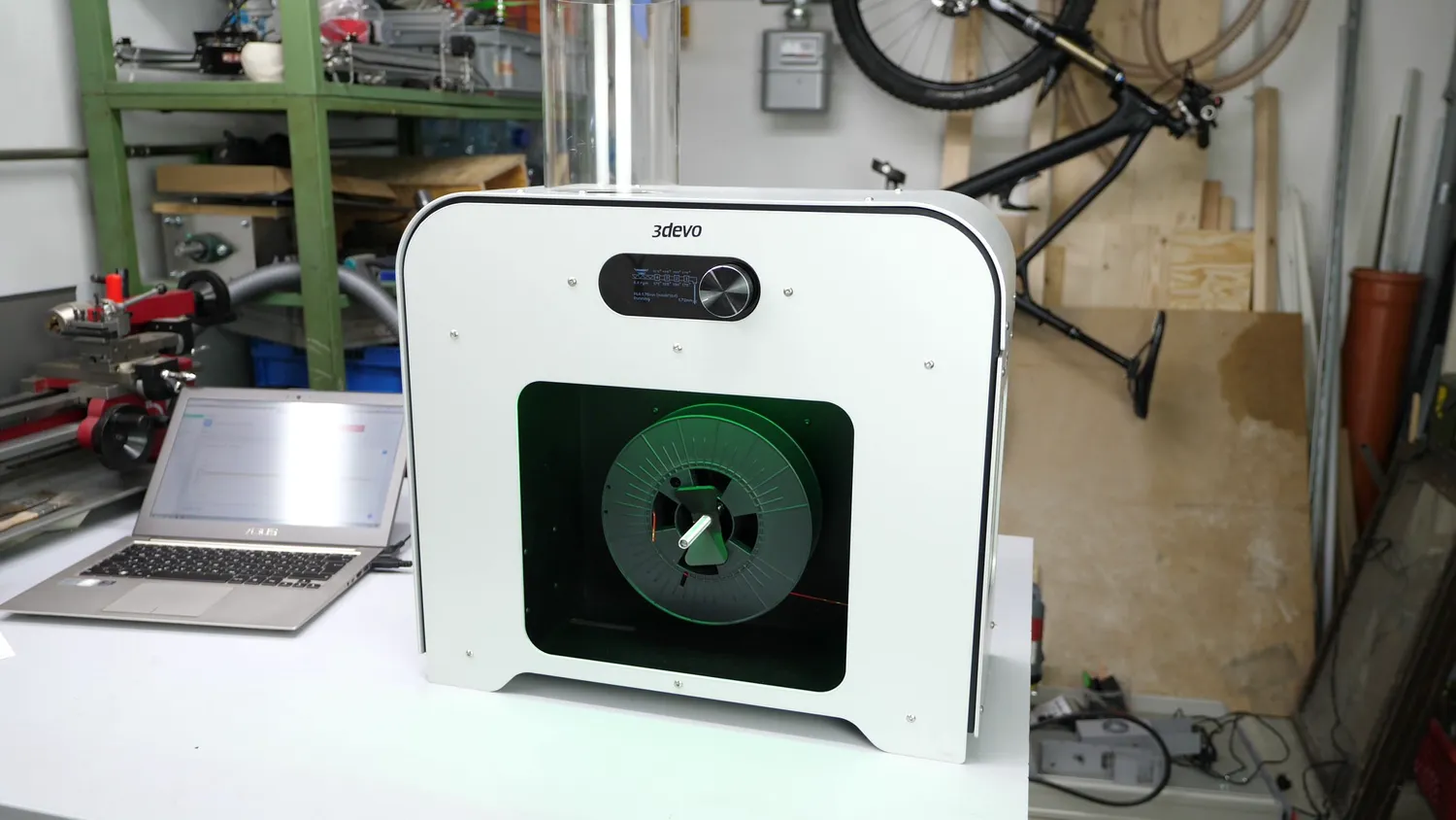 3DEVO Composer extruding and winding the filament
