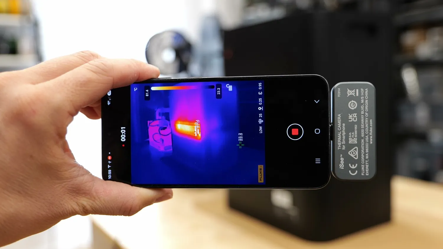 Thermal camera on a smartphone pointed at the back of the i10