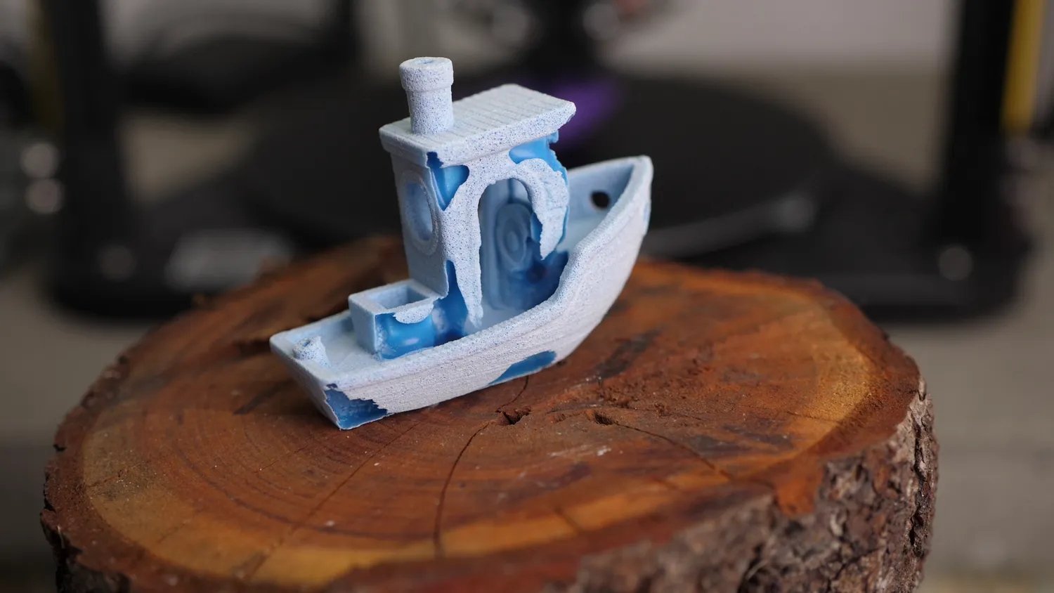  3DBenchy with 20% infill remelted in salt 