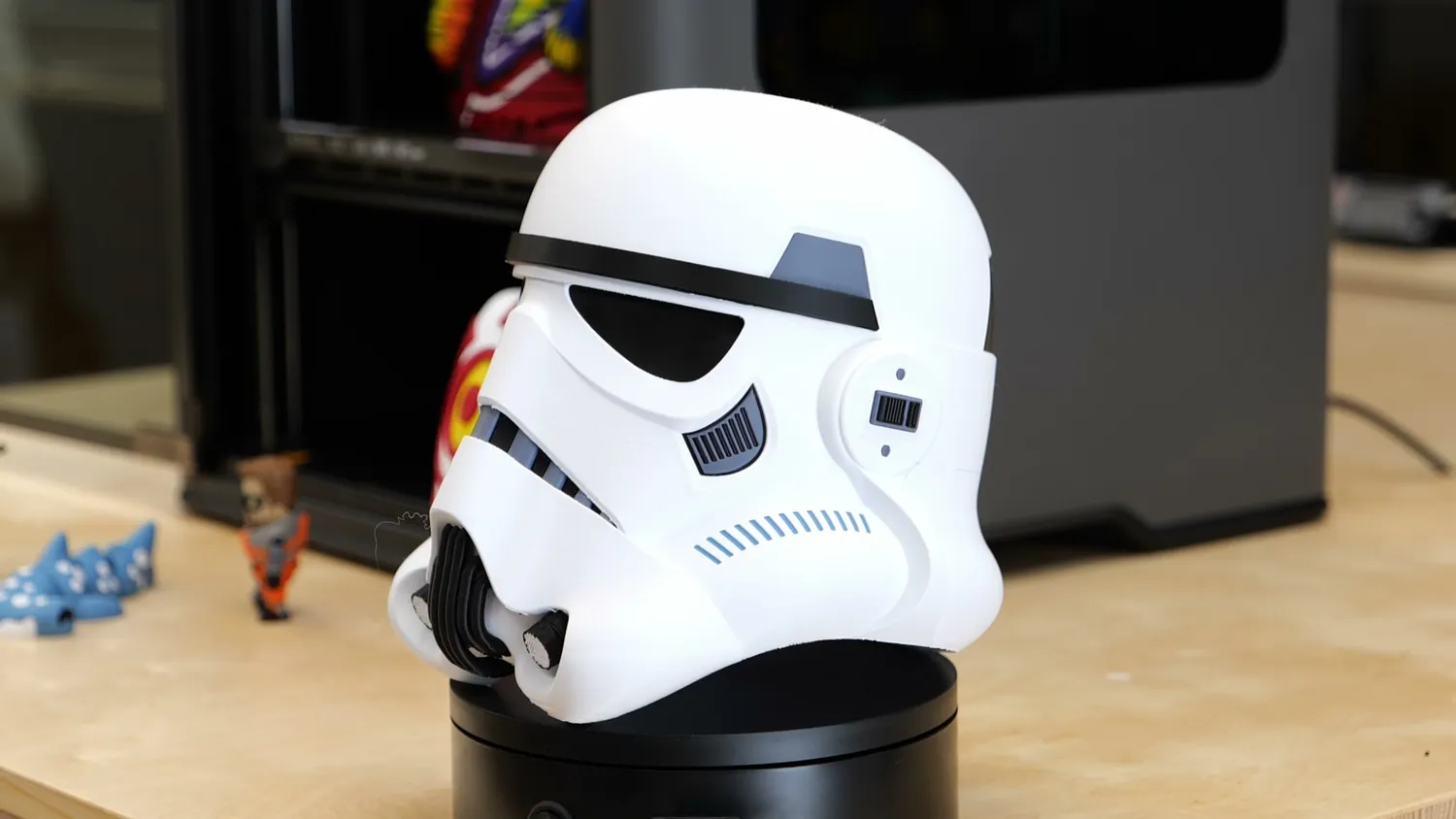 A Stormtrooper helmet printed in white, black and grey, the colour boundaries sharp and the surfaces smooth