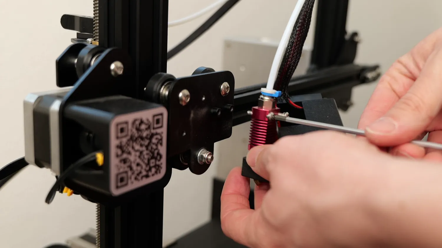  Removing the Hotend assembly 