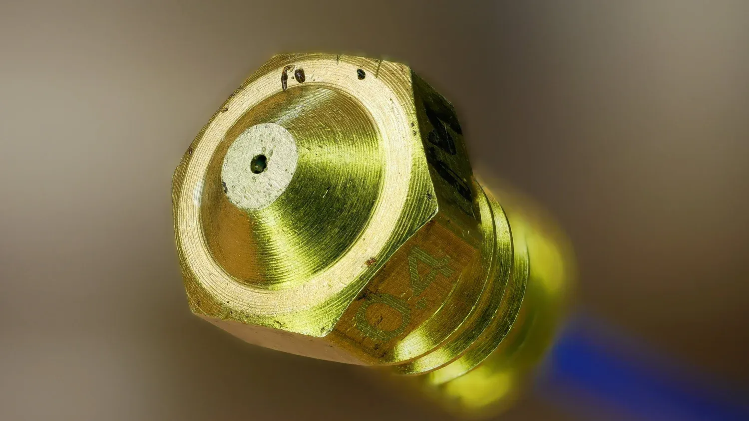  Worn down nozzle after 100g Colorfabb GlowFill 